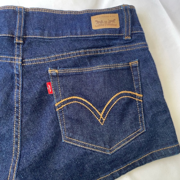 Levi Shorty Short Dark Denim Jean Shorts - Picture 4 of 6